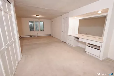 16 Stevens Street, Windsor Locks, CT 06096 - Photo 13