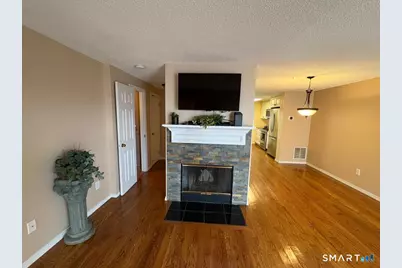3227 East Main Street #E, Waterbury, CT 06705 - Photo 13