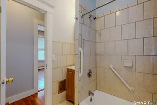 51 Mead St, New Haven, CT 06511 - Photo 5