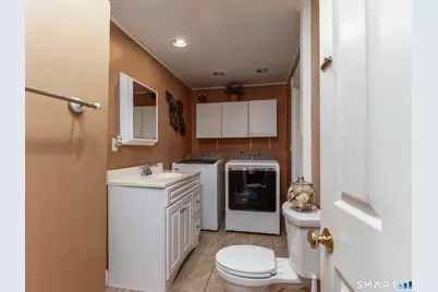 70 Webster Street, Meriden, CT 06450 - Photo 23