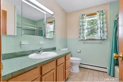 29 Saw Mill Road, New Fairfield, CT 06812 - Photo 13