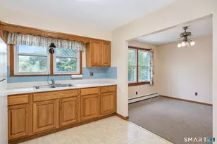 29 Saw Mill Rd, New Fairfield, CT 06812 - Photo 7