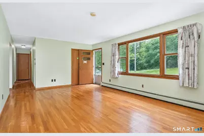 29 Saw Mill Road, New Fairfield, CT 06812 - Photo 11