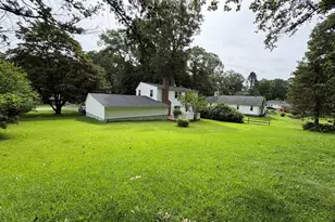 816 Indian Hill Rd, Orange, CT 06477 - Photo 23