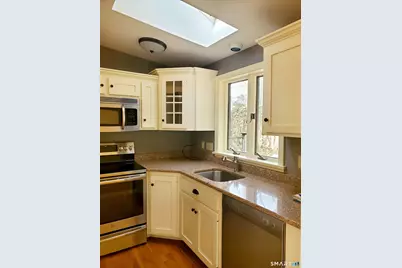 25 Oakview Circle, Westport, CT 06880 - Photo 9