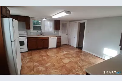 481 Hazard Avenue, Enfield, CT 06082 - Photo 9