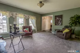 4 Kate Way, Windsor Locks, CT 06096 - Photo 5