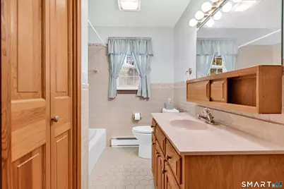 25 Danbury Lane, Bristol, CT 06010 - Photo 11