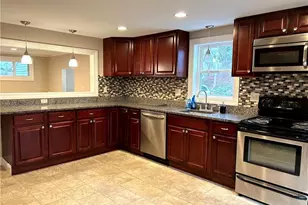 30 Fulton Dr, Groton, CT 06340 - Photo 5