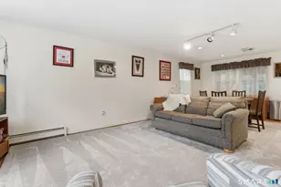 20 S Cobblers Ct, East Lyme, CT 06357 - Photo 15