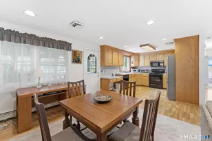 20 S Cobblers Ct, East Lyme, CT 06357 - Photo 11