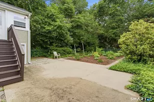 20 S Cobblers Ct, East Lyme, CT 06357 - Photo 21
