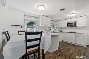 111 Juniper Ridge Dr, Waterbury, CT 06708 - Photo 9