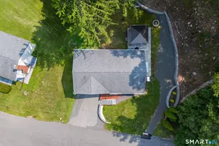 111 Juniper Ridge Dr, Waterbury, CT 06708 - Photo 33