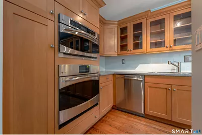 450 Center Street #15, Fairfield, CT 06890 - Photo 9