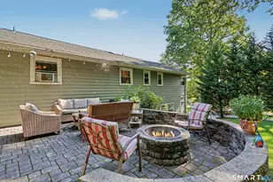 150 Suzanne Cir, Trumbull, CT 06611 - Photo 23