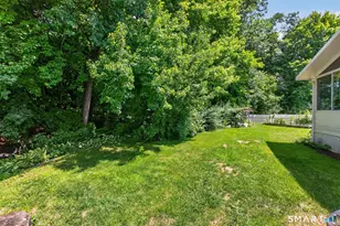 20 Woodrow Ave, Norwich, CT 06360 - Photo 7