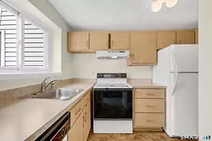 75 Carillon Dr, Rocky Hill, CT 06067 - Photo 3