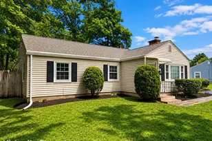 38 Fairfield Dr, Windsor Locks, CT 06096 - Photo 3