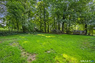4 Railroad Ave, Plainfield, CT 06374 - Photo 23