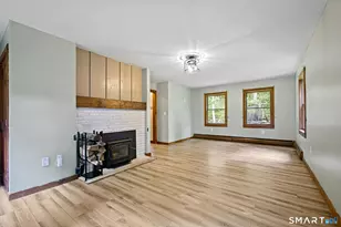4 Railroad Ave, Plainfield, CT 06374 - Photo 7