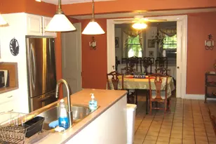 9 Chelsea Parade S, Norwich, CT 06360 - Photo 5