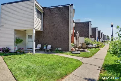 181 West Walk #181, West Haven, CT 06516 - Photo 3