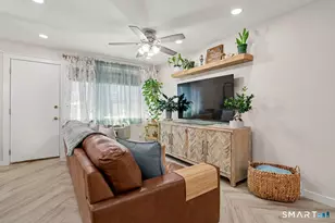181 W Walk, West Haven, CT 06516 - Photo 5