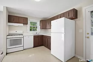 12 Esquire Dr, Manchester, CT 06042 - Photo 11