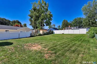 88 Carver Street, Waterbury, CT 06708 - Photo 25