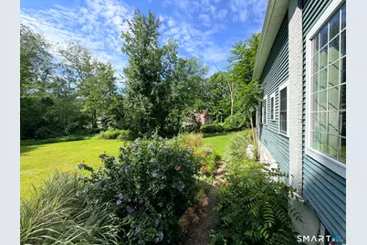 183 Sugar Street #A, Newtown, CT 06470 - Photo 19