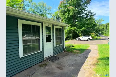 183 Sugar Street #B, Newtown, CT 06470 - Photo 1