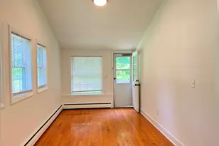 183 Sugar St, Newtown, CT 06470 - Photo 3