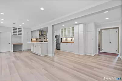 45 Woodridge Circle, Trumbull, CT 06611 - Photo 15