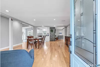 6 Norwood Terrace, Trumbull, CT 06611 - Photo 3