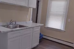 27-29 Addison St, Hartford, CT 06120 - Photo 5
