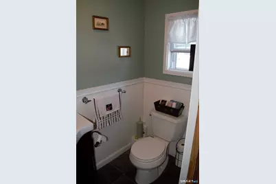 10 Hartford Avenue, Old Lyme, CT 06371 - Photo 17