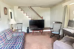 54 Paramount Ave, Hamden, CT 06517 - Photo 9