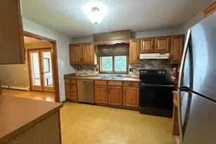 421 Modock Rd, Putnam, CT 06260 - Photo 15