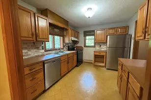 421 Modock Rd, Putnam, CT 06260 - Photo 13