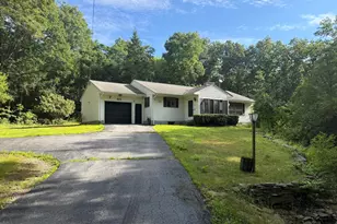 421 Modock Rd, Putnam, CT 06260 - Photo 1