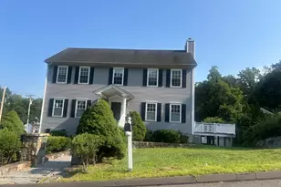 15 Tavern Rock Rd, Stratford, CT 06614 - Photo 3