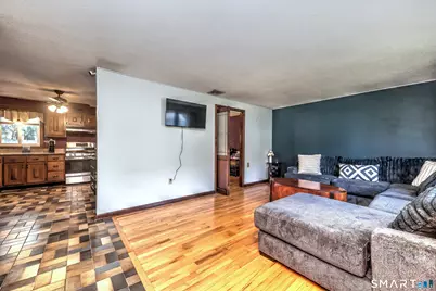 160 Tanglewood Drive, Hamden, CT 06518 - Photo 5