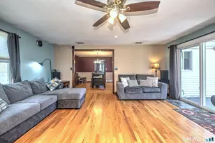160 Tanglewood Dr, Hamden, CT 06518 - Photo 7