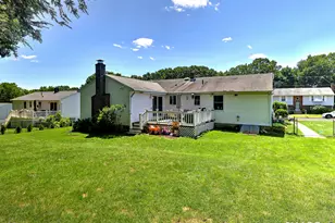 160 Tanglewood Dr, Hamden, CT 06518 - Photo 27
