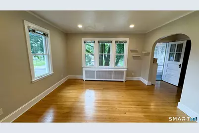 36 Somerset Street, West Hartford, CT 06110 - Photo 1