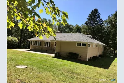 17 Pond Lane, Trumbull, CT 06611 - Photo 3