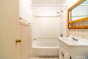 25 Lynn Dr, Wallingford, CT 06492 - Photo 13