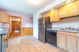 25 Lynn Dr, Wallingford, CT 06492 - Photo 5