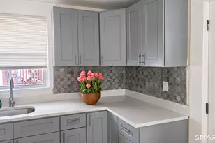 98 Wolcott St, Waterbury, CT 06705 - Photo 3